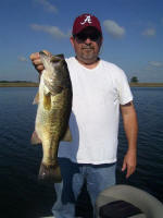 Roger Britan from Dayton TN with a nice bass