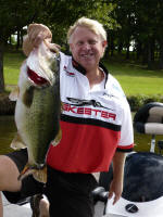 Pro Guide Gary Johnson with a Lake Fork bass weighing over 9 lbs. Caught and released 8-5-08