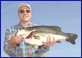 Frank Hardy a 13.32 bass