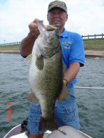 JW Peterson of J & J Guide Service caught this Lake Fork trophy weighing 13.4 lbs on June 8, 2005.