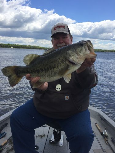 bass fishing with Guide Tom Evans